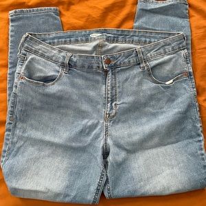 Old Navy Size 16 Super Skinny Jeans